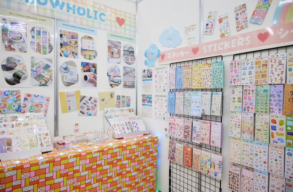 巣鴨信用金庫と株式会社rainbowholicの出展ブース