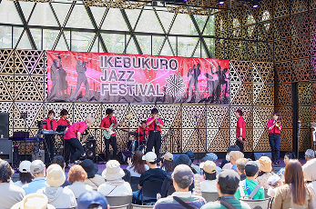 ジャズの音色が街を包み込む。池袋ジャズフェスティバル2026