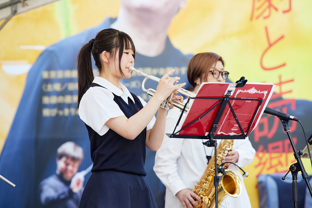 東京芸術劇場前広場 (インストレンジャー)